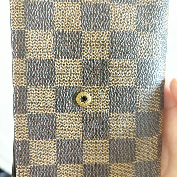 Vintage Louis Vuitton Wallet - Picture 8 of 10